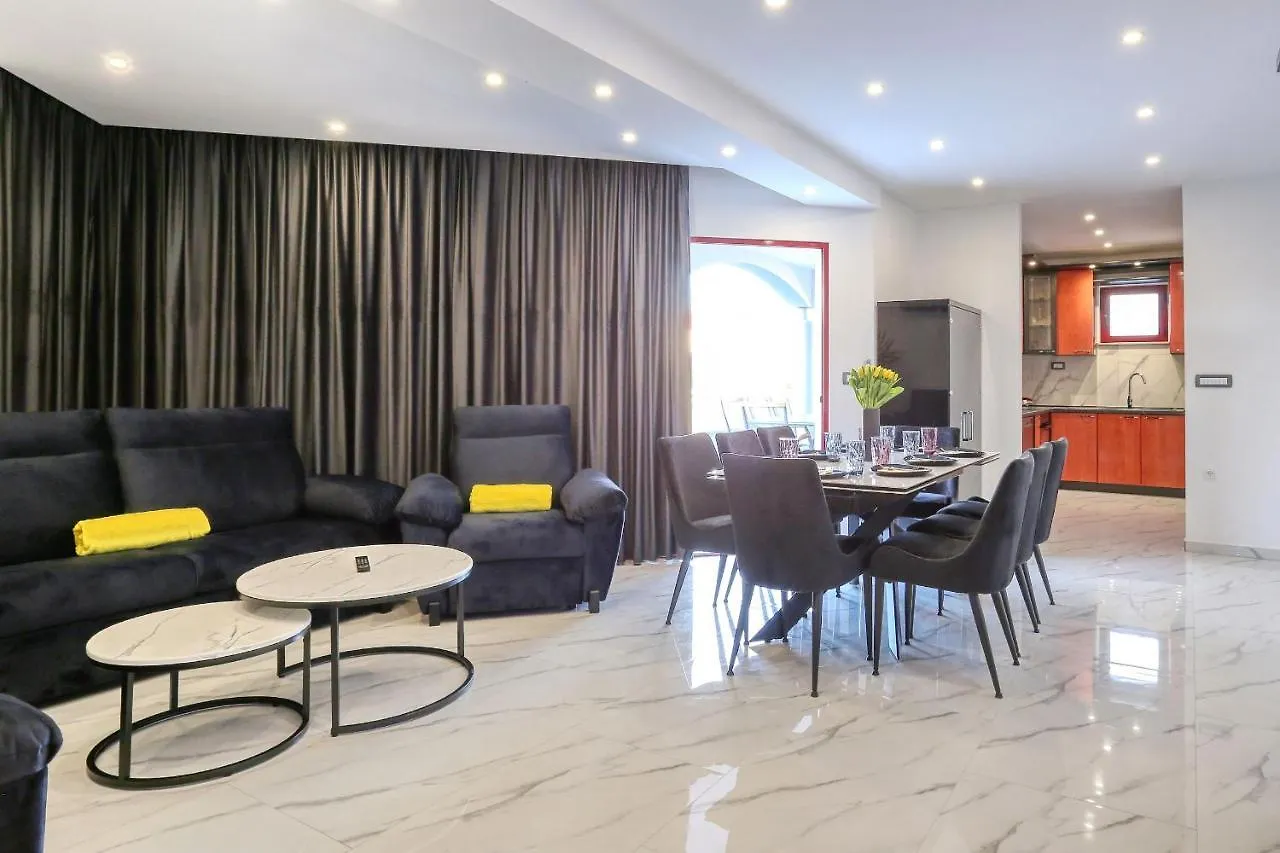 公寓 Luxury Holiday House 扎达尔
